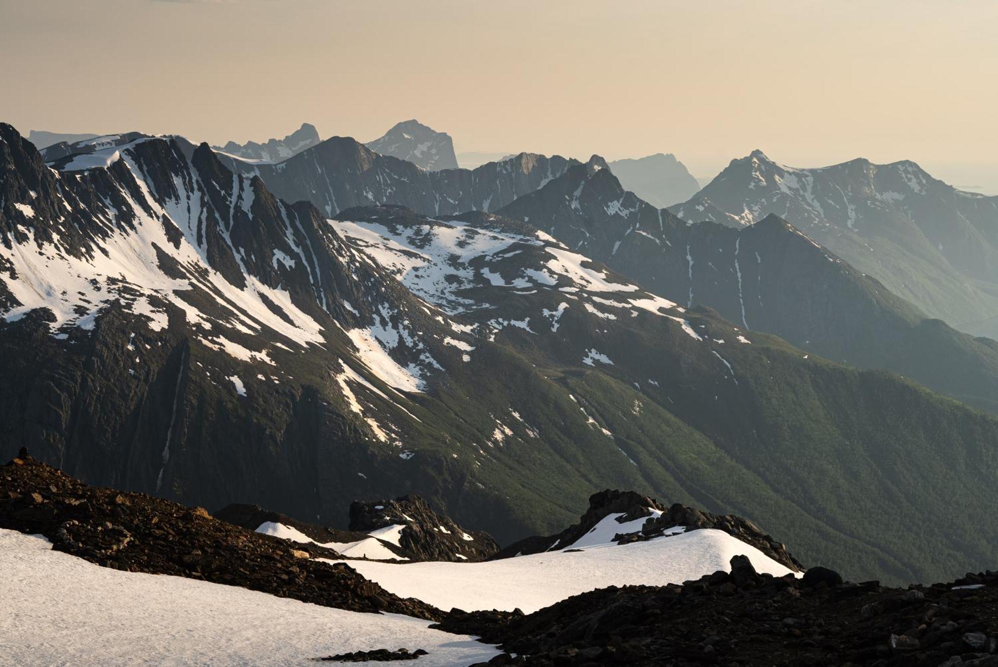 Отель Gulbrakka Basecamp Glomfjord Экстерьер фото